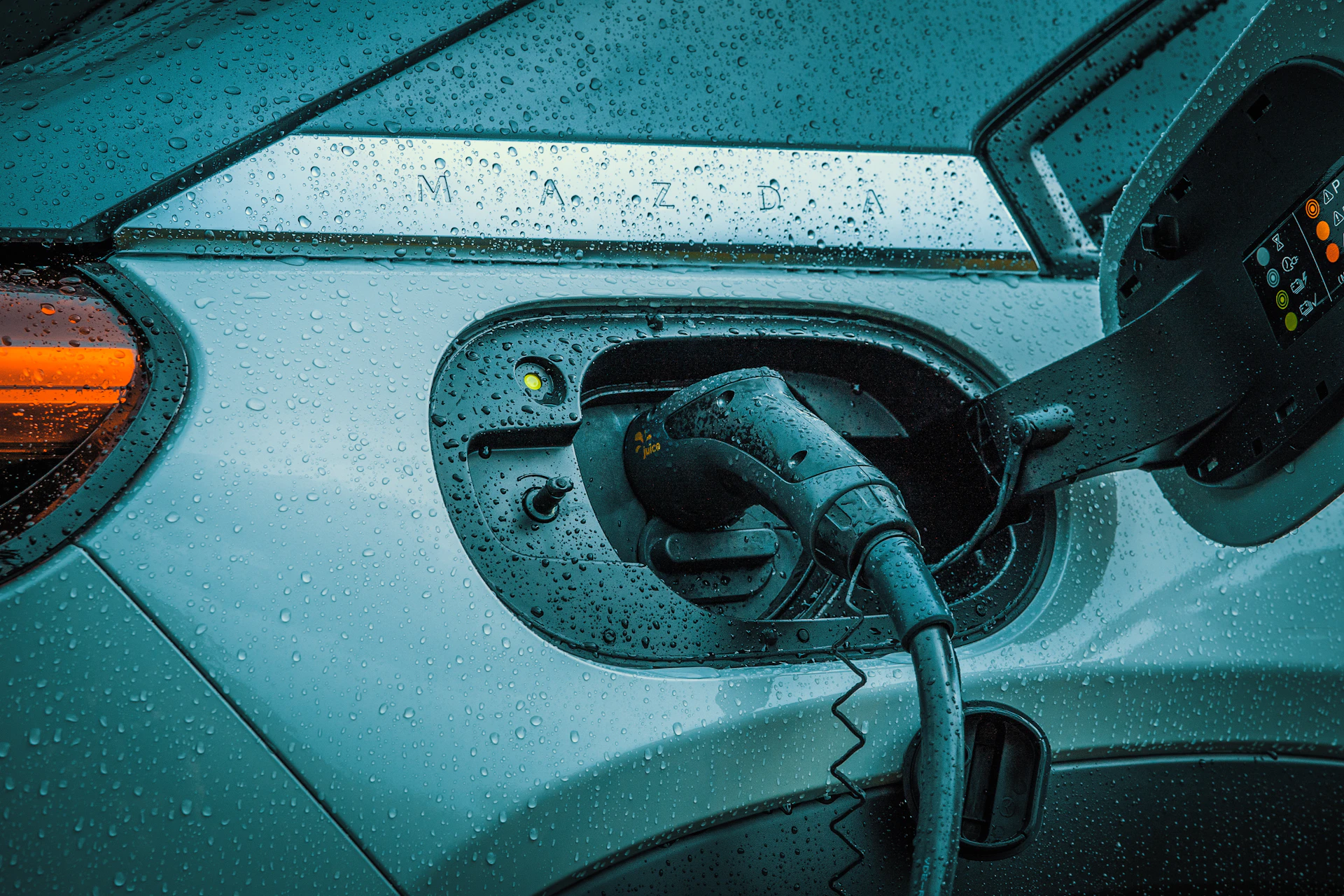 Ticari kullanım için elektrikli araç şarj istasyonu