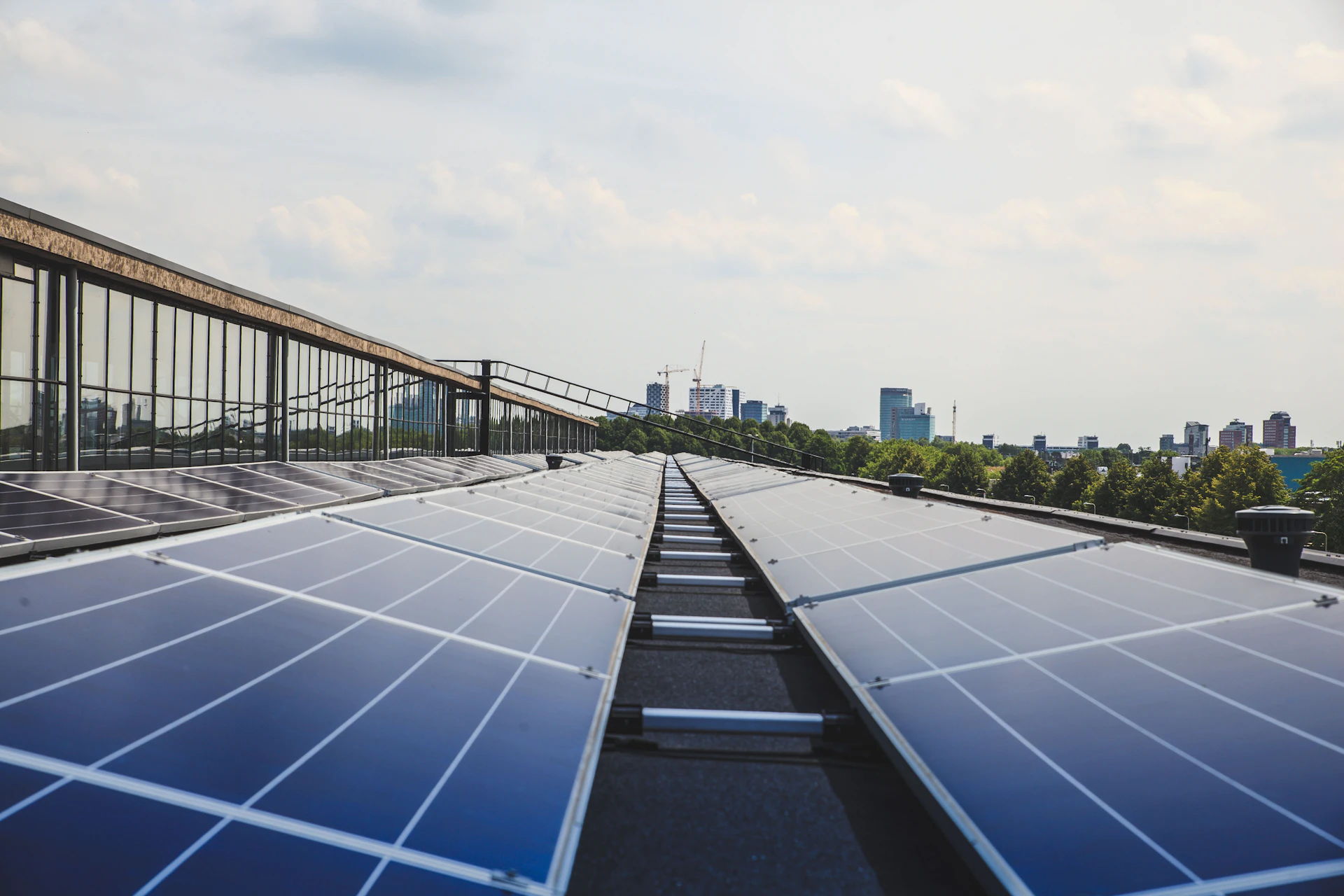 Endüstriyel çatı güneş enerjisi sistemi